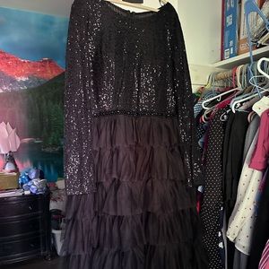 Mac Duggal black tie, evening gown - sequin top, tulle layer skirt.  Stunning!